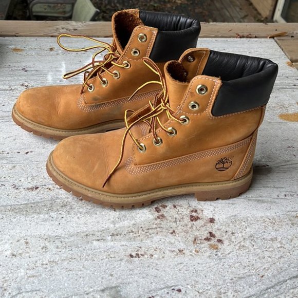 Timberland Premium 6-Inch Waterproof Boot women’s 9.5 (Men’s size 8) - Picture 2 of 8